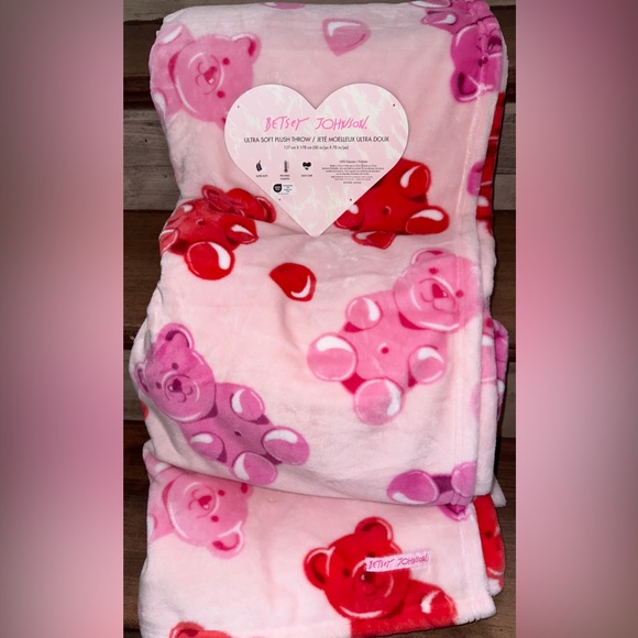 Super Cute Betsey Johnson Pink Teddy Bears 🧸 with Hearts ❤️ Throw Blanket 50x70 - Picture 6 of 8